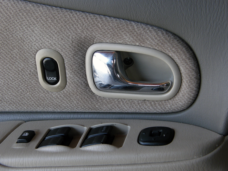 How To Change 2003 Mazda Protege Inside Door Handle